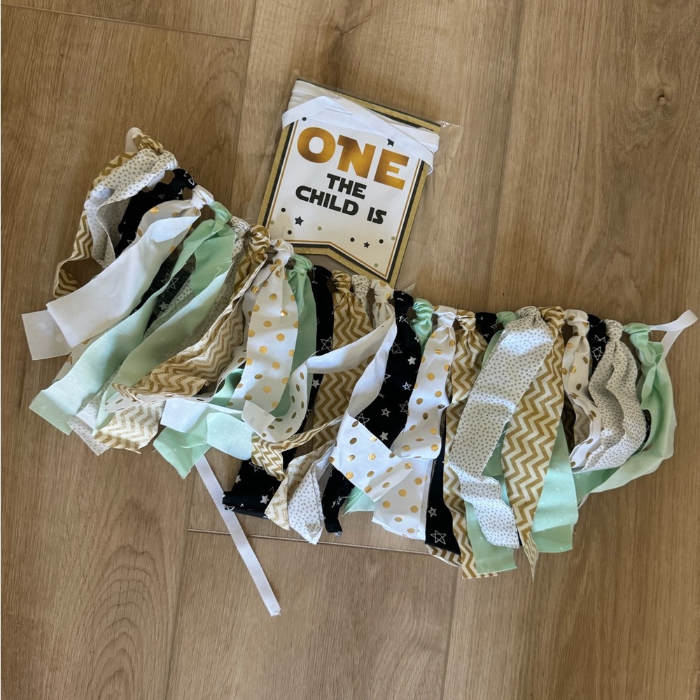 First birthday starwars highchair decor